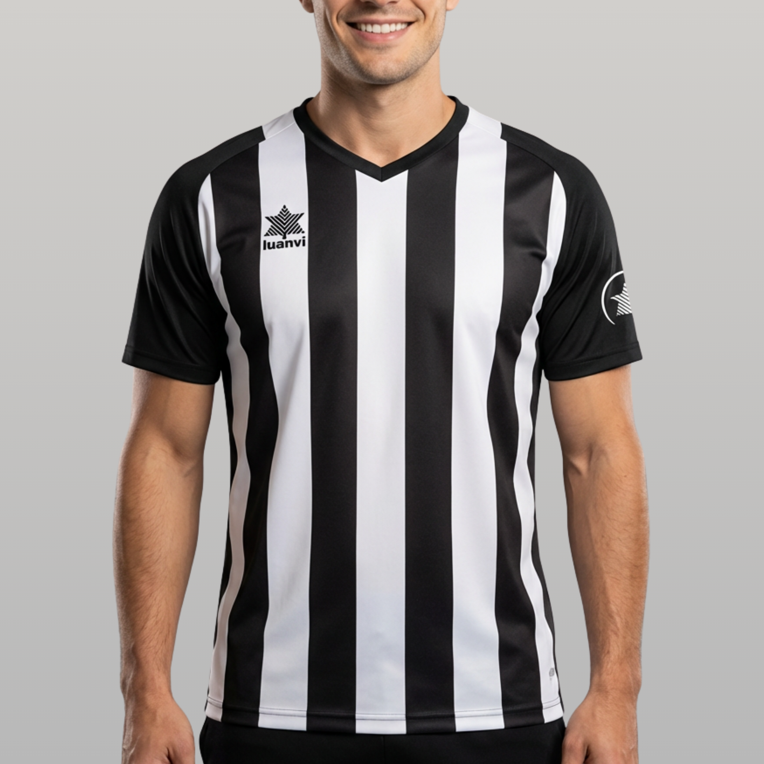 Camiseta New Listada - Negro/Blanco